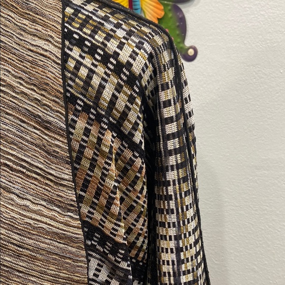 Stylish Brown Patterned Women's Sweater - Picture 3 of 9